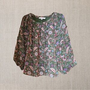 Loft Blouse with ruffle 3/4 sleeve Great for casual or dressed up.